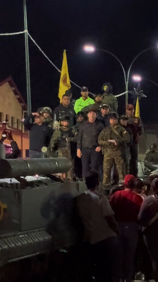 Hola Yaracuy..!!! 

Yaracuy Activo desde la madrugada en perfecta Fusión Popular, Militar y Policial...