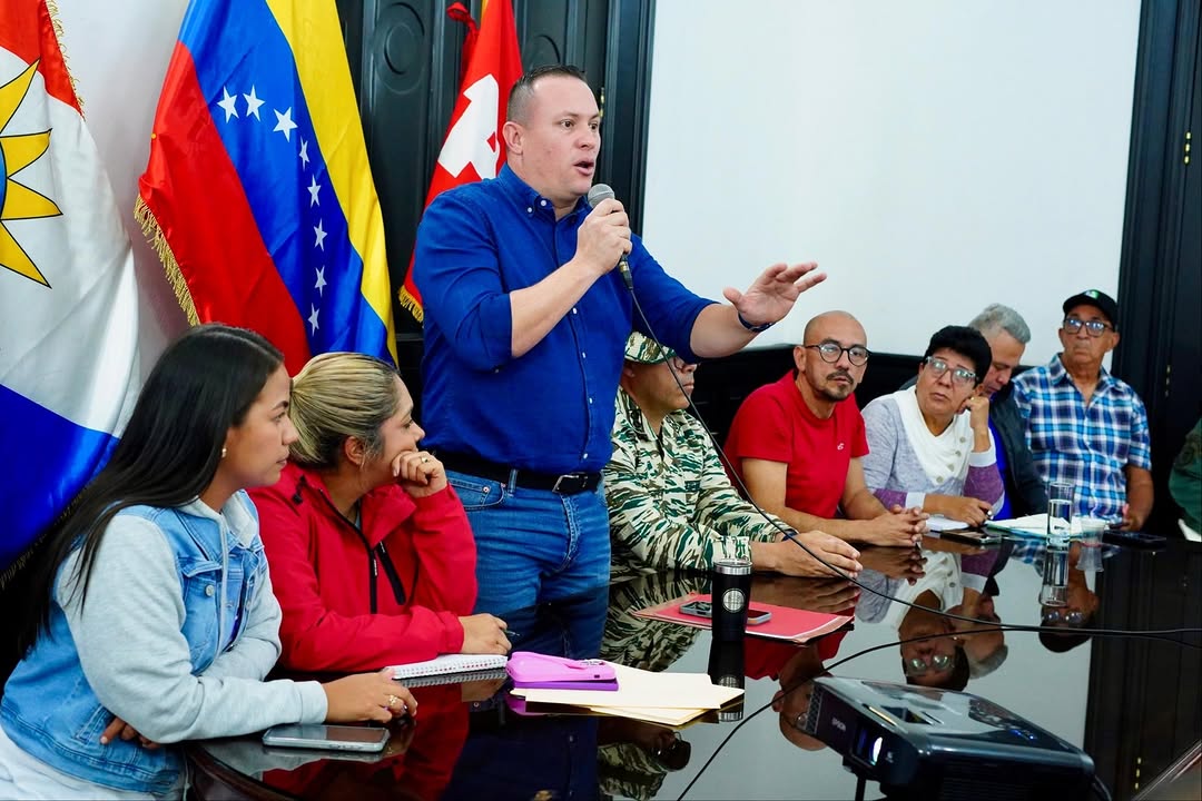 Hoy en nuestra acostumbrada reunión del Partido Socialista Unido de Venezuela, informamos sobre las...
