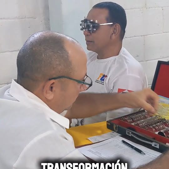 Atención Integral en la Comuna Independencia y Patria Socialista

El compromiso con el pueblo no se...